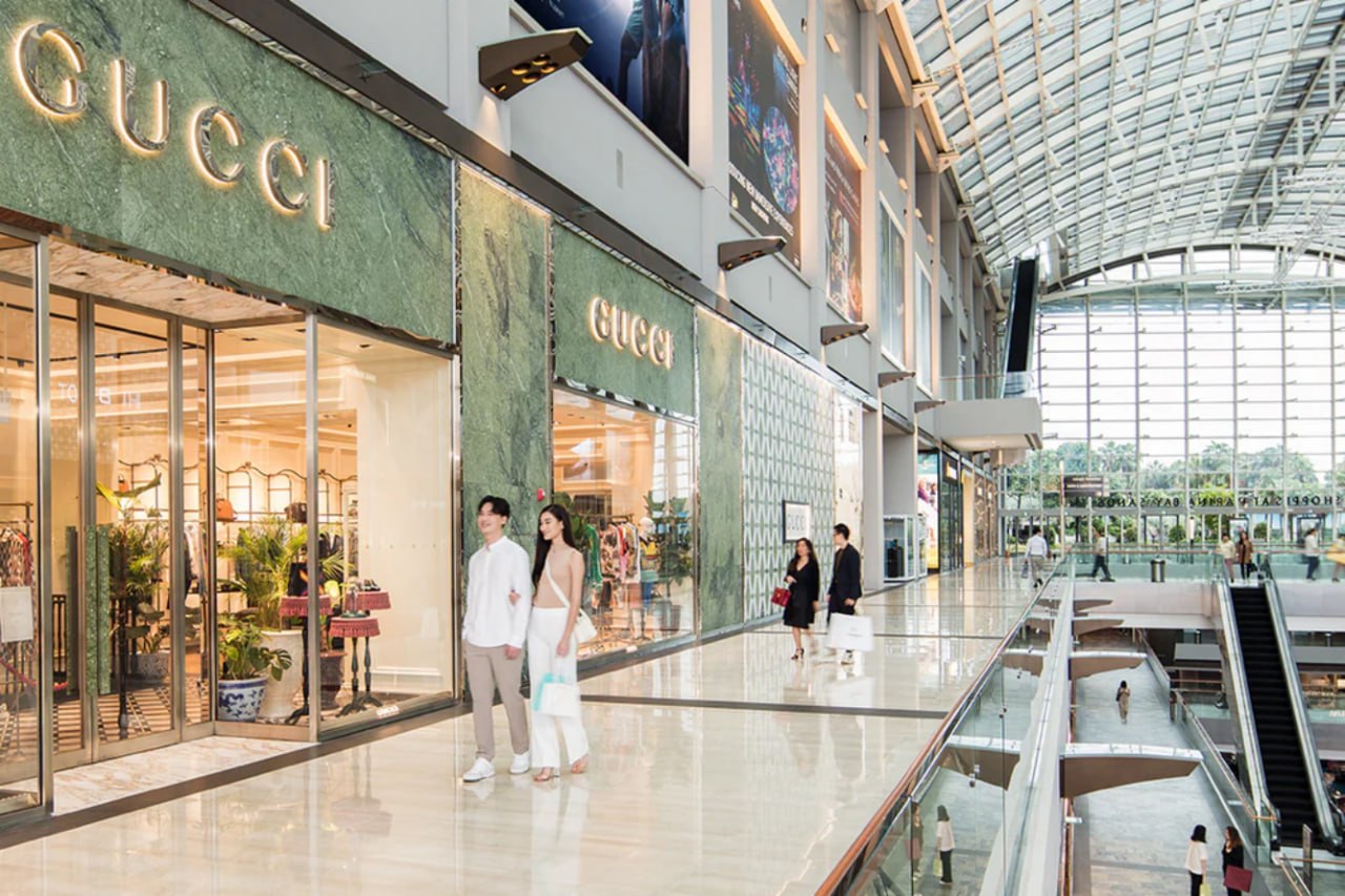 The Shoppes Shopping District